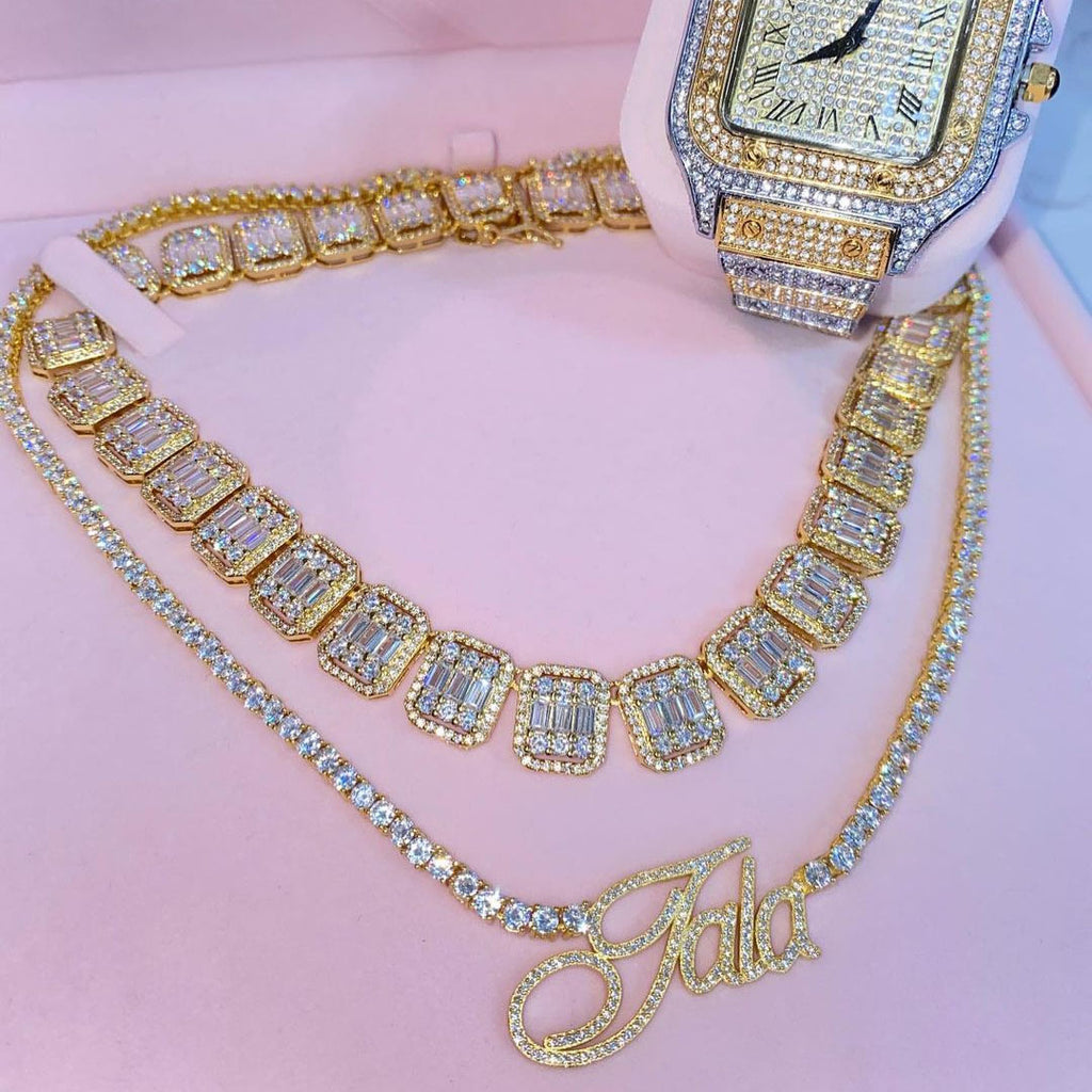 Dolly necklace